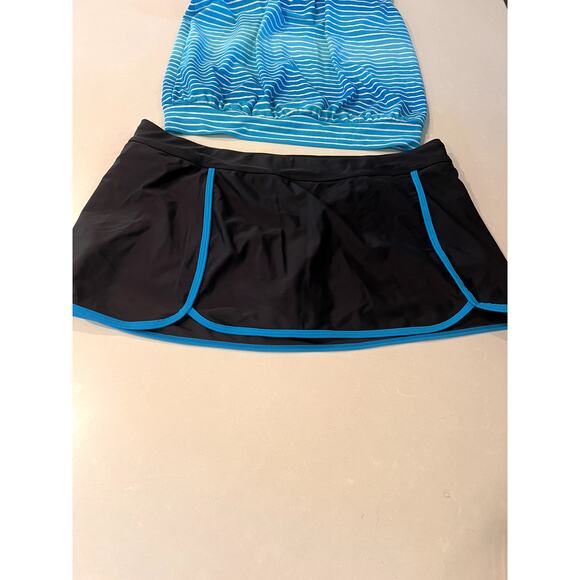Free Country Matching Tennis Skirt And Workout Top Built in Bra Preppy Tennis XL - Picture 2 of 11